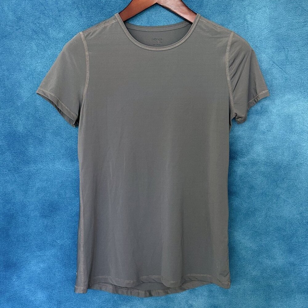 Danskin Now Semi-Fitted Athletic Tee, S (4-6)